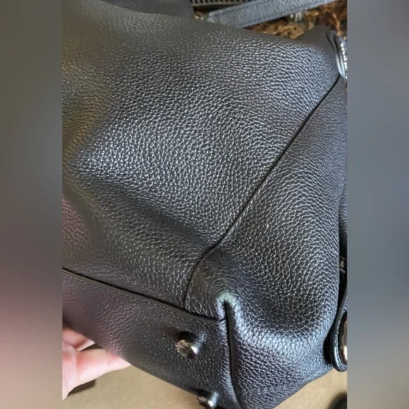 Coach - EUC - 2016 Edie Shoulder Bag 31 In Pebble Leather With Western Rivets - Picture 14 of 16